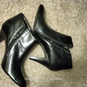 Alfani Glossy Black Ankle Boots